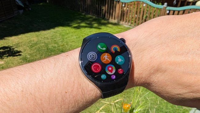 Huawei-Watch-5-Test-Display-2-q_giga Huawei-Watch-5-Test-Display-2-q_giga