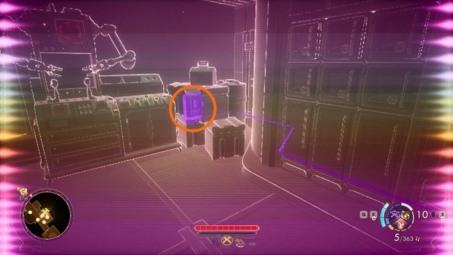 Hinter den Kisten rechts der Werkbank findet ihr den versteckten Schalter. Hinter den Kisten rechts der Werkbank findet ihr den versteckten Schalter.