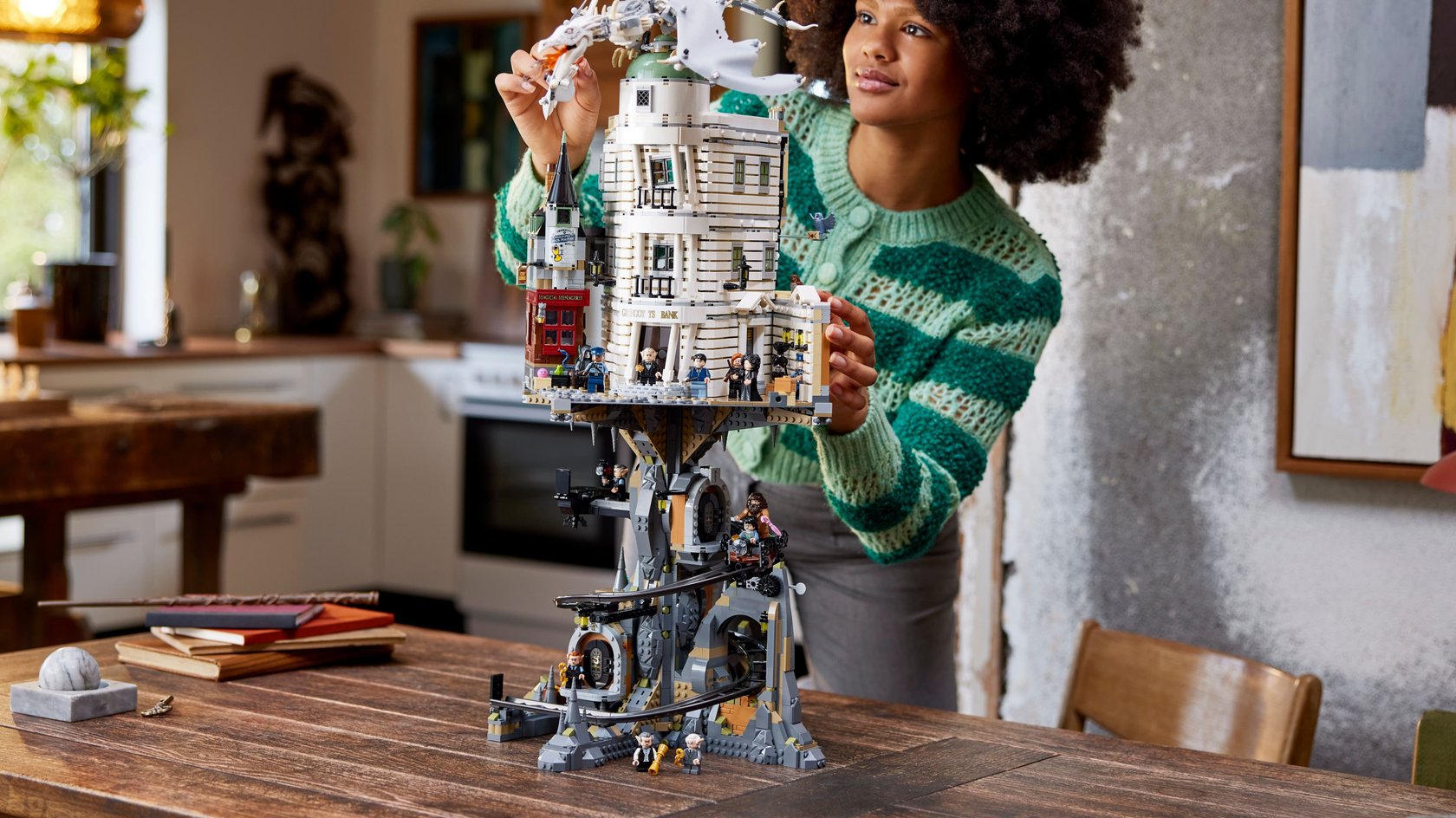 Die Zaubererbank ist eines der größten LEGO-Sets aus der Harry-Potter-Welt. Die Zaubererbank ist eines der größten LEGO-Sets aus der Harry-Potter-Welt.