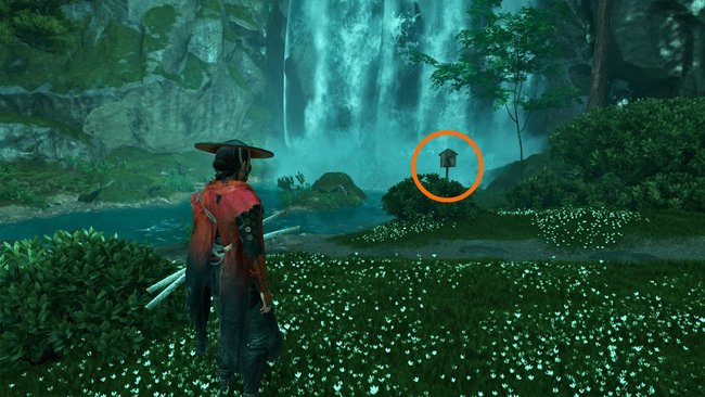 Vor dem Wasserfall steht ein weiteres Schild. Vor dem Wasserfall steht ein weiteres Schild.