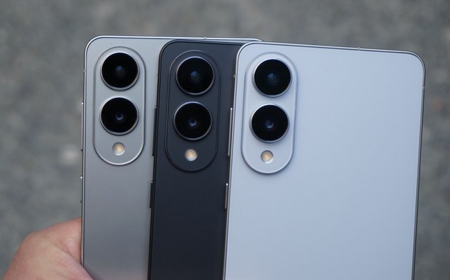 Samsung Galaxy S25 Edge: Rückseite und Kamerapartien in drei Farben Samsung Galaxy S25 Edge: Rückseite und Kamerapartien in drei Farben