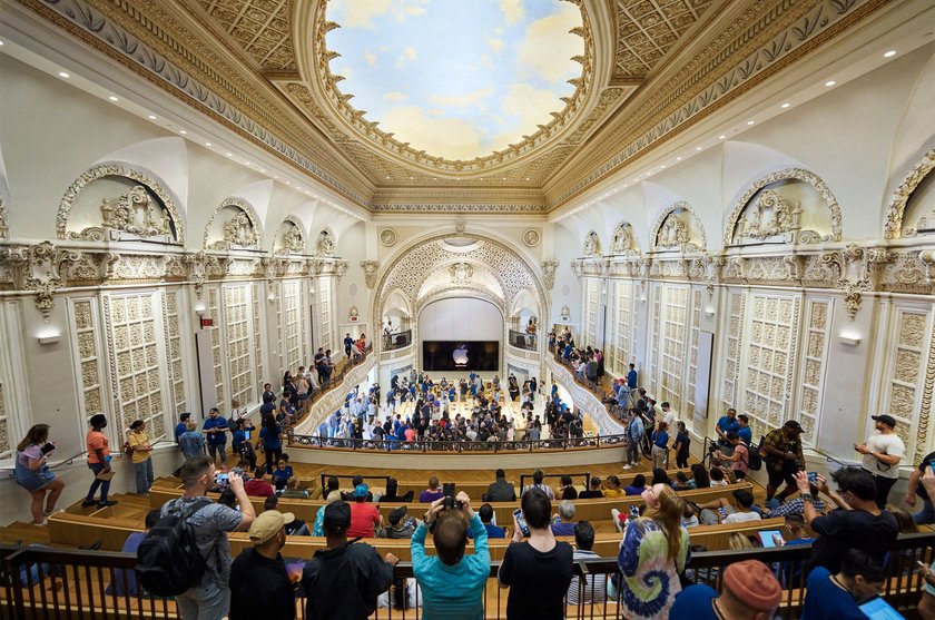 Apple Tower Theater in Los Angeles, Verkaufsraum Apple Tower Theater in Los Angeles, Verkaufsraum