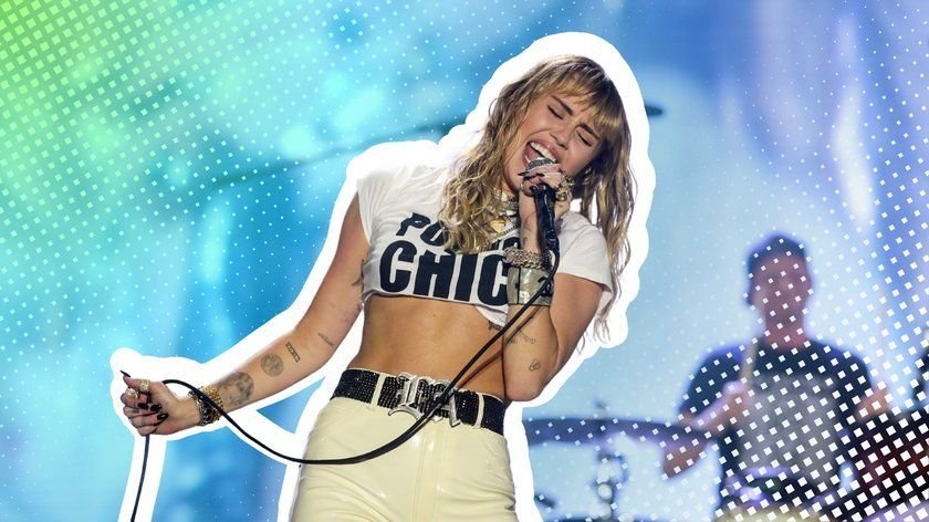 Zwischen Stärke und Zerbrechlichkeit: Miley Cyrus' neuer Song trifft mitten ins Herz. Zwischen Stärke und Zerbrechlichkeit: Miley Cyrus' neuer Song trifft mitten ins Herz.