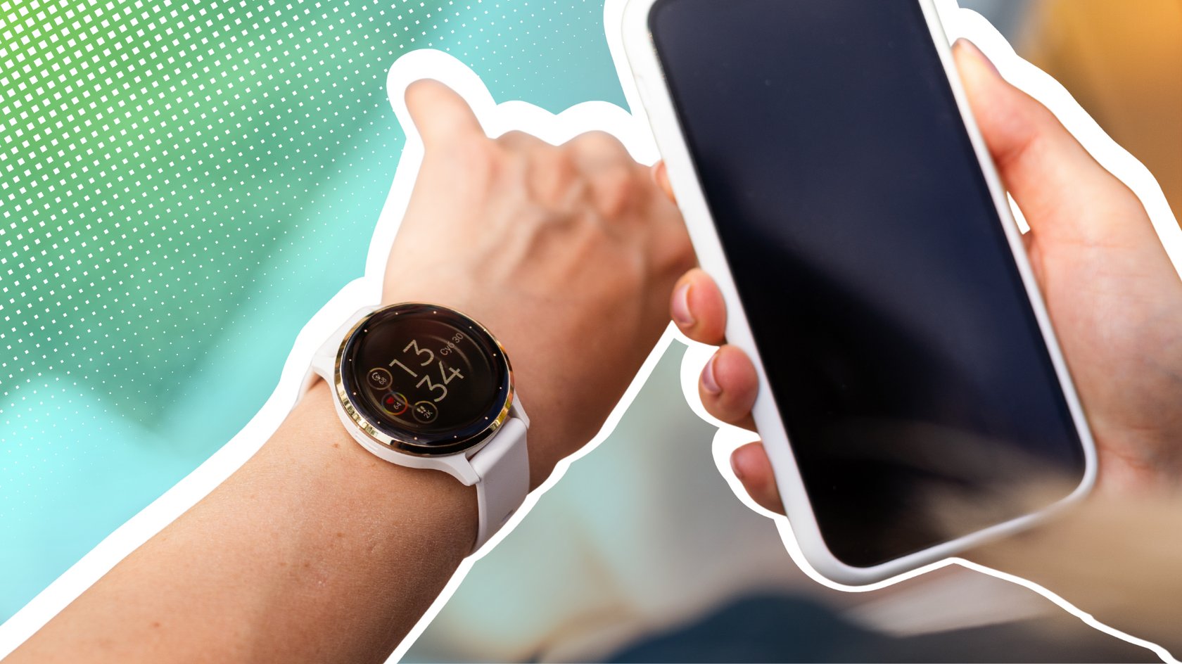 Nahaufnahme eine Person mit Garmin Uhr am Handgelenk und Handy in der Hand. Nahaufnahme eine Person mit Garmin Uhr am Handgelenk und Handy in der Hand.