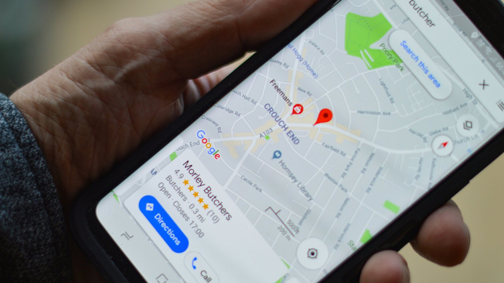 Mit Google Maps und Apple Maps findet ihr schnell zum gewünschten Ziel. Mit Google Maps und Apple Maps findet ihr schnell zum gewünschten Ziel.
