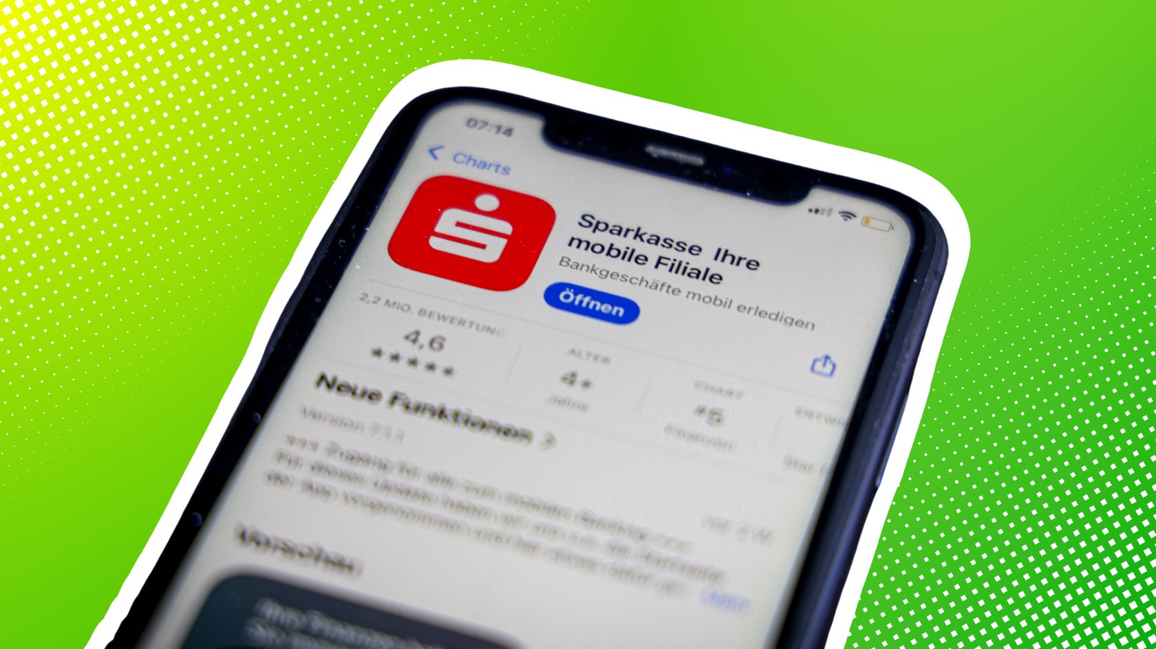 Smartphone mit Sparkassen-App im Play Store Smartphone mit Sparkassen-App im Play Store
