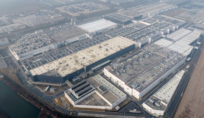 The Tesla-Werk in Shanghai is quite busy.