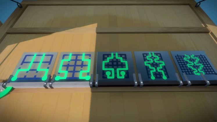 Glasfabrik: An der hinteren Wand wartet die erste Sequenz aus 5 Paneln. Glasfabrik: An der hinteren Wand wartet die erste Sequenz aus 5 Paneln.