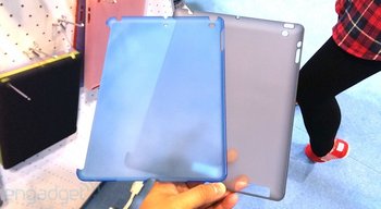 Schutzhüllen im Vergleich - iPad 5 (blau) vs. iPad 4 (grau)