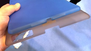 Schutzhüllen im Vergleich - iPad 5 (blau) vs. iPad 4 (grau)