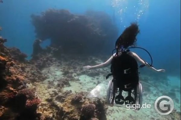 Rollstuhl Unterwasser! Erschreckend schön!