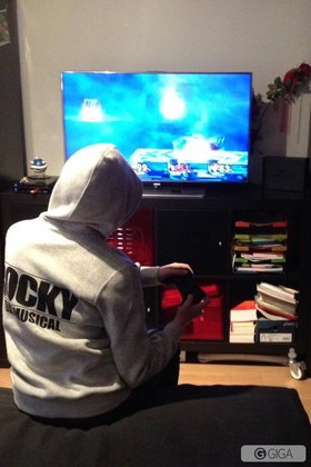 @Follow_the_G Hier ist meine Kämpferpose :D #SSB http://t.co/AtVixXN5sy @Follow_the_G Hier ist meine Kämpferpose :D #SSB http://t.co/AtVixXN5sy