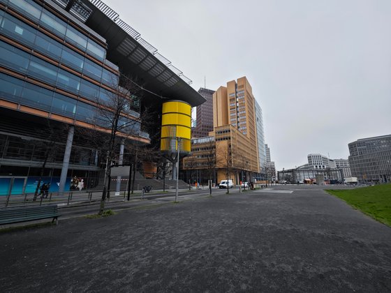 Zoomfaktor 0.6 / Ultraweit Zoomfaktor 0.6 / Ultraweit