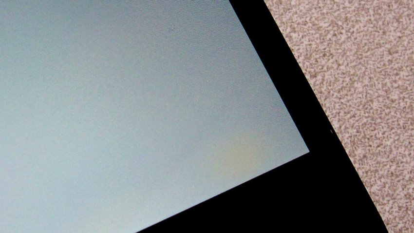 Gelbe Flecken beim Retina Display