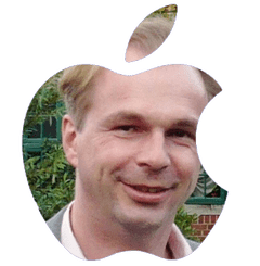 Markus Möller, alias MacMark, ist seit fast 30 Jahren Apple-User und hatte Informatik schon als Abiturfach. Danach studierte er Informatik und programmierte anschließend in diversen Firmen und auch mehrere Jahre als Freelancer in verschiedenen Sprachen. Seine Familie sorgt zum Glück dafür, dass er auch ein real life hat, sagt er.