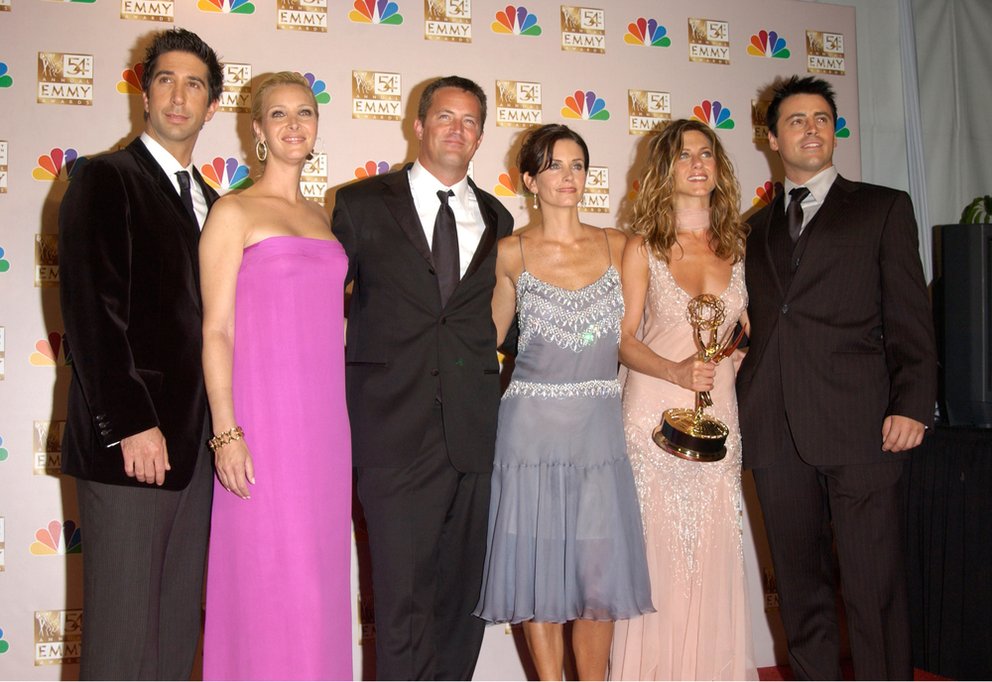 Friends-matthew-perry-jennifer-aniston-Featureflash Shutterstockcom