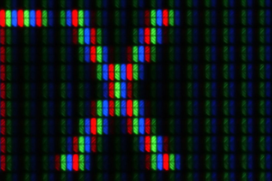 Jedes einzelne Pixel kann Ärger machen. Ab wann sollte man Pixelfehler beheben? (Quelle: Wikipedia)