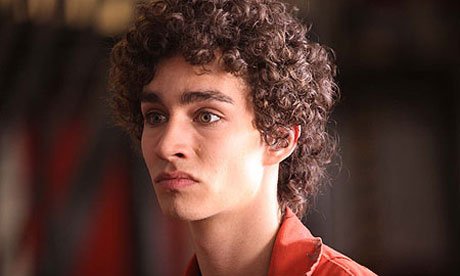 Nathan, gespielt von Robert Sheehan, dürfte wohl der beliebteste Charakter aus der Serie gewesen sein. Er schiet nach der zweiten Season allerdings aus.