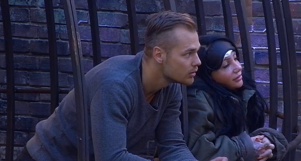 Lusy und Christian im Strafbereich, der manchmal auch großes kino zu bieten hat - außen