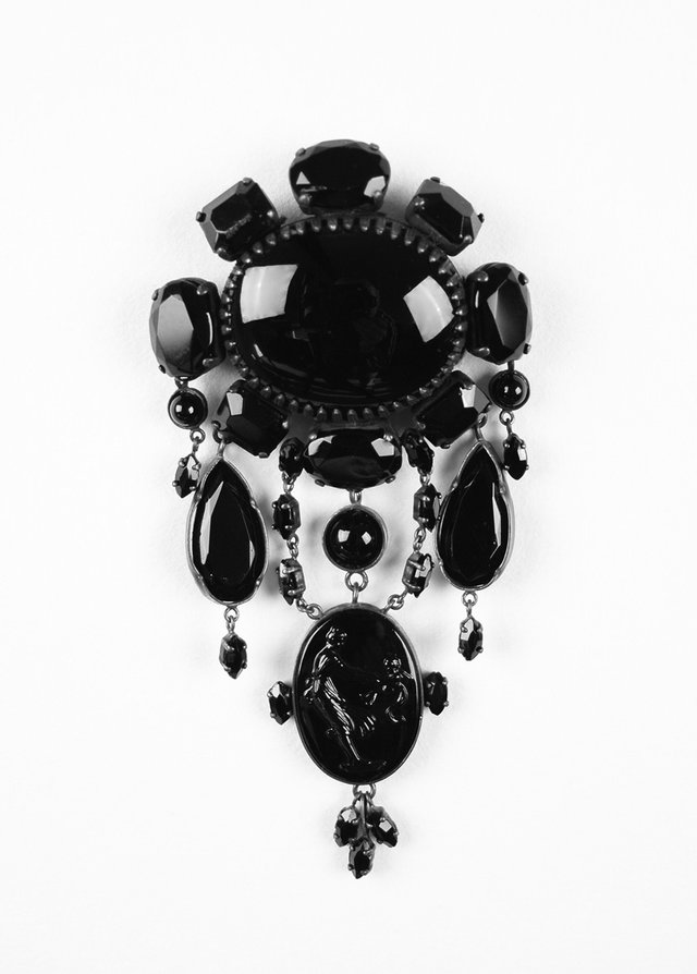 Schwarzer_Trauerschmuck2