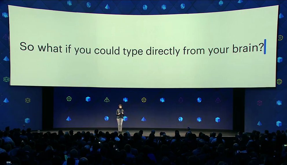 Facebook-Managerin Regina Dugan erklärt auf der Entwicklermesse F8, was die Forschungsabteilung in Sachen Gedankenlesen herausgefunden hat (Quelle: Screenshot Facebook)
