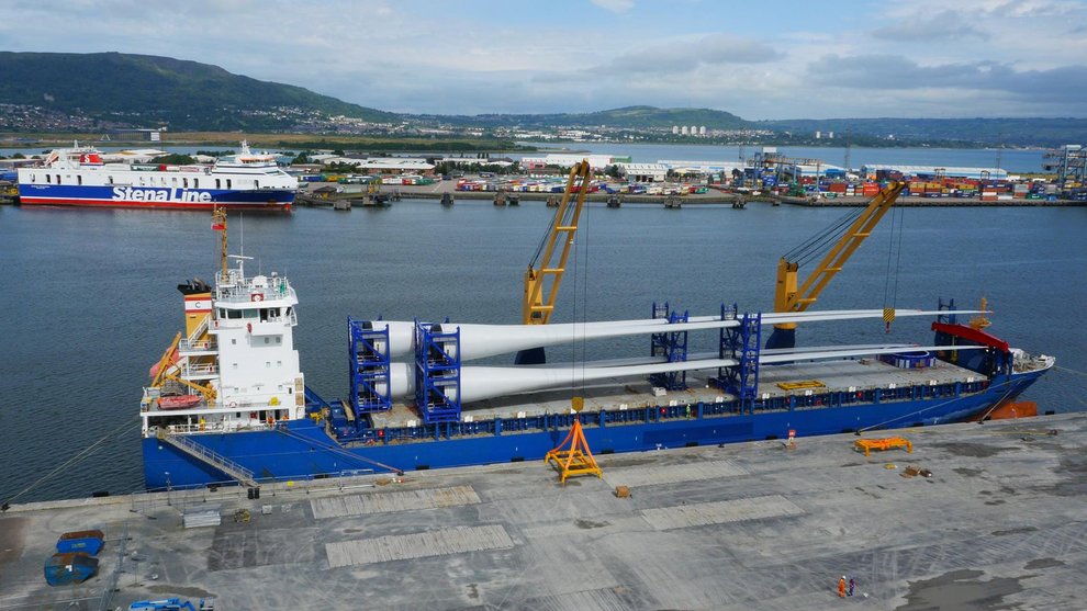 Die Rotorblätter der Windkraftanlagen der Burbo Bank Extension sind rund 80 Meter lang (Quelle: MHI Vestas Offshore Wind, Facebbok)
