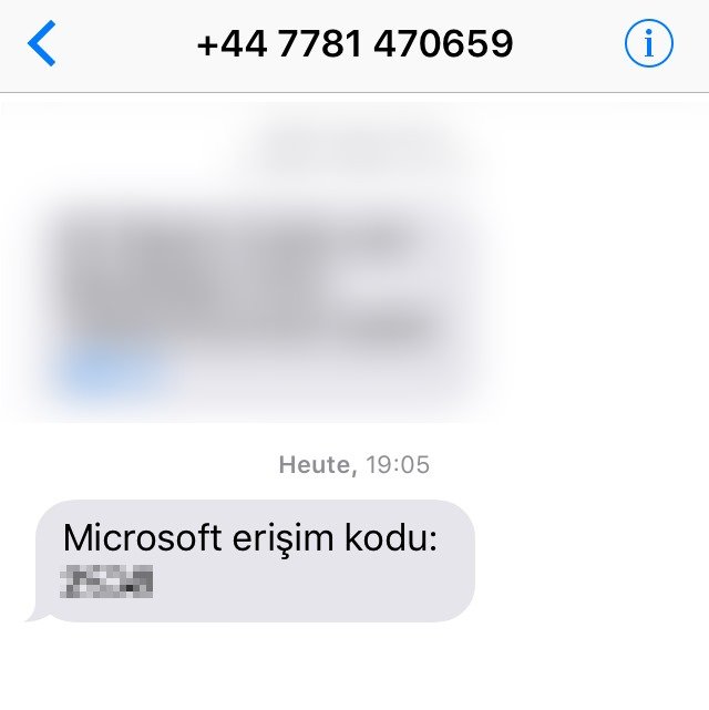 Der Facebook-Klon fragt nach einem Microsoft-Sicherheitscode, den eigentlich nur der Empfänger persönlich sehen sollte