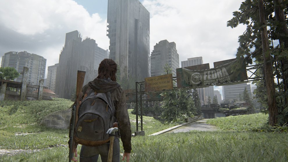 Die Areale von The Last of Us 2 sind teilweise viel weitläufiger als im ersten Teil. Dementsprechend steigt Umfang und Spielzeit. Die Areale von The Last of Us 2 sind teilweise viel weitläufiger als im ersten Teil. Dementsprechend steigt Umfang und Spielzeit.
