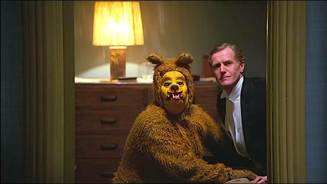 The Shining: Erinnert ihr euch an die Szene mit dem Bären?