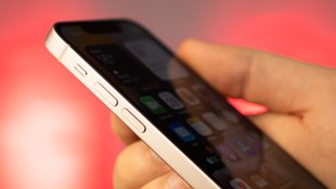 iPhone 15 kämpft mit Schwierigkeiten: Apple muss jetzt schon aufgeben