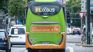 Flixbus macht ernst: 49-Euro-Ticket führt zu ersten Konsequenzen