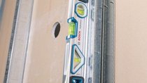 Für 25,99 Euro bei Amazon: Diese Wasserwaage von Bosch Blau hat einen cleveren Trick drauf