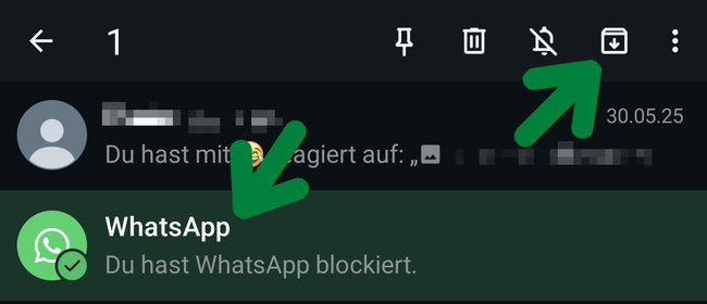 WhatsApp-Menü: Markiert den Kontakt bzw. die Gruppe und tippt oben rechts auf das Archivieren-Symbol