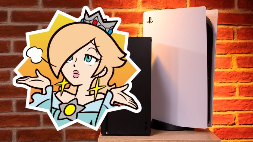 PS5 und Xbox Series X|S stehen nebeneinander. Im Vordergrund ist ein Sticker von Rosalina aus Mario Party Superstars