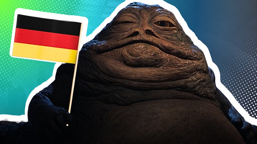 Jabba der Hutte aus Star Wars mit einer Deutschlandflagge vor einem blaugrünen Hintergrund.