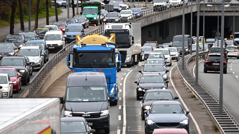 Verkehr auf dem Mittleren Ring in München