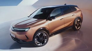 Opel Grandland: Neues E-SUV überzeugt gleich doppelt