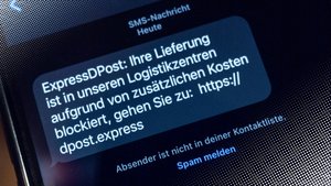 Vorwahl 0063: WhatsApp-Nachrichten und SMS mit seltsamen Links