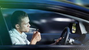 Zigarettengeruch im Auto entfernen: So wird der Innenraum wieder frisch