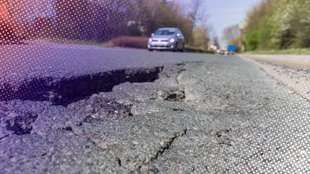Schlaglöcher melden: So handelt ihr im Ernstfall richtig