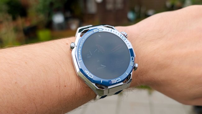 Huawei-Ultimate-2-Test Display q_giga