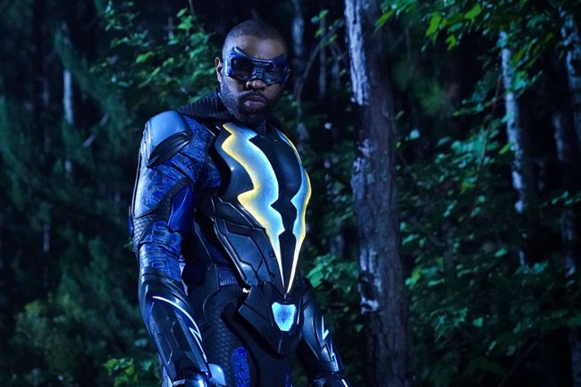 Cress Williams als Jefferson Pierce alias Black Lightning