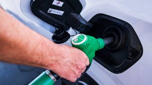 Geheimer Helfer:  Darum solltet ihr die Kerbe am Tankdeckel nutzen