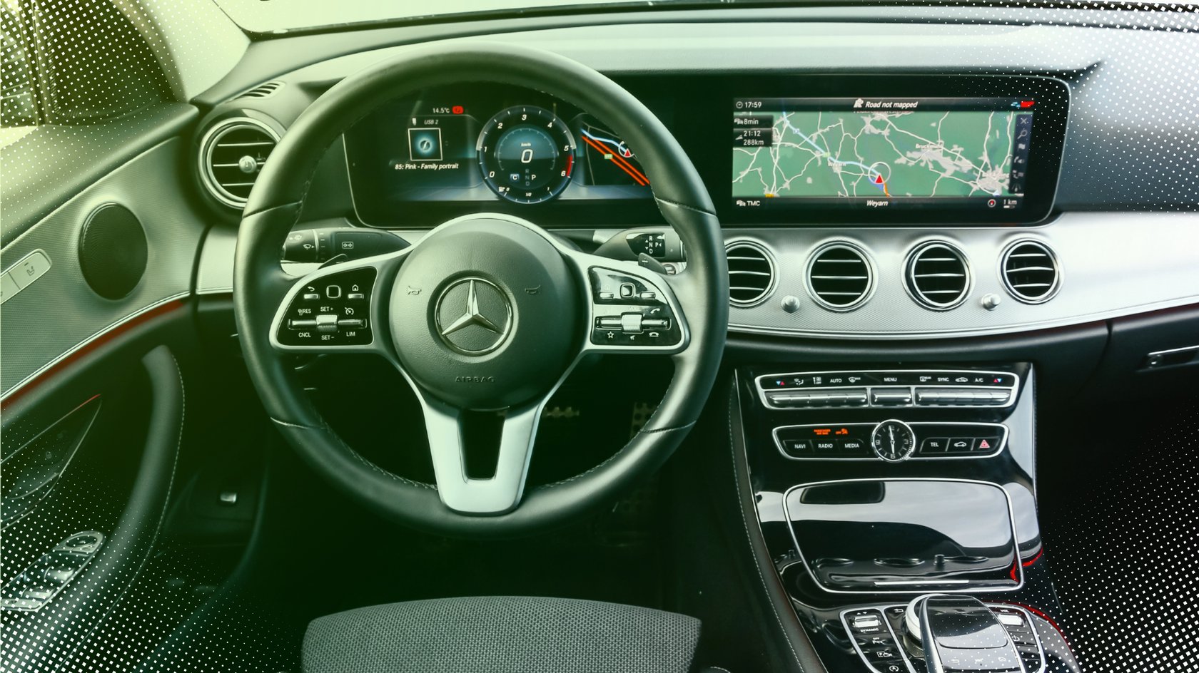 Mercedes Benz Cockpit