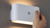 Nur 24,99 Euro bei Aldi: LED-Wandleuchte mit integriertem Bewegungsmelder im Räumungsverkauf