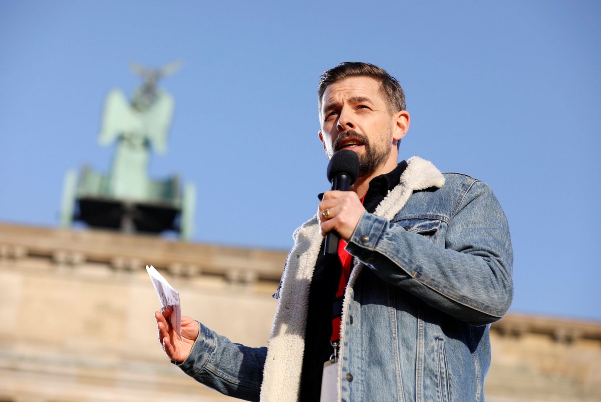„Baywatch Berlin“: Alle Infos zum Podcast mit Klaas Heufer-Umlauf
