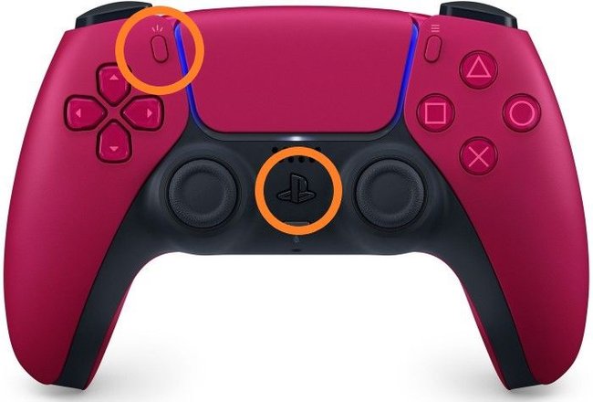 Das Bild zeigt den PS5-Controller. Die Share- und PlayStation-Taste sind mit einem orangen Kreis markiert.