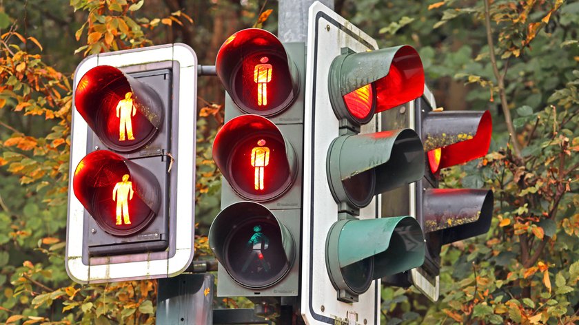 Ständig rot? Die moderne Ampel sorgt für Kopfschütteln.