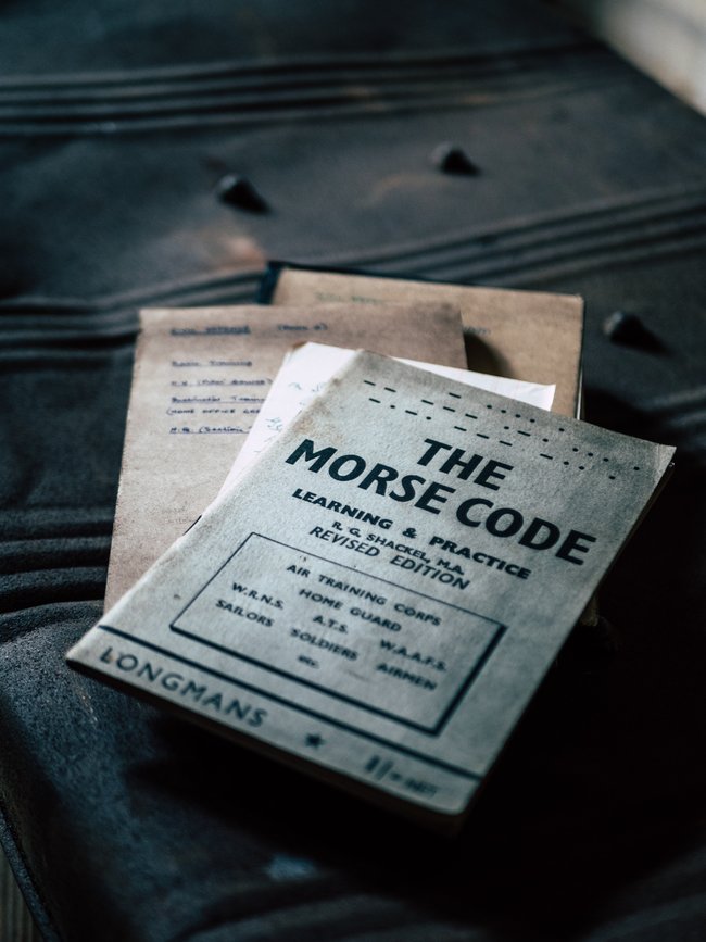 Ein Lernheft über Morsecode aus dem frühen 19. Jahrhundert