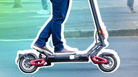 Bus und Bahn: E-Scooter mitnehmen – darf man das?